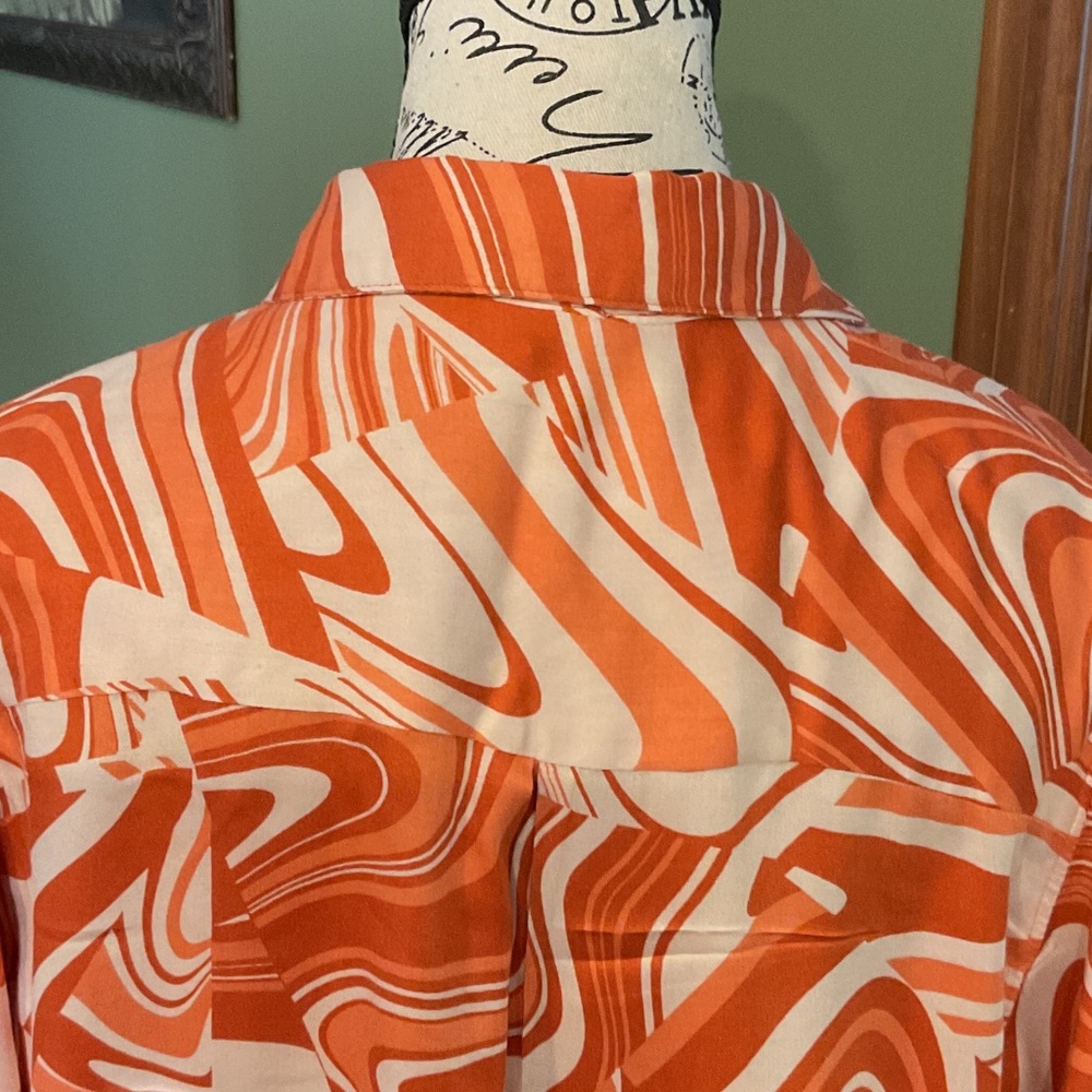 Olivaceous Vibrant Orange and White Swirl Top, Size M - Picture 4 of 5